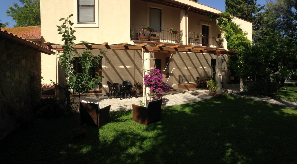 Agriturismo Casal Taccone Apartment Tarquinia Bagian luar foto